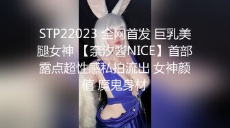 黑客破解家庭网络摄像头偷拍 寂寞自慰 家里没个男人母女都能发展成女同 (1)