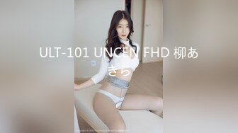 G奶爆乳骚熟女3P伺候，尽情揉捏大奶子，两根JB轮流舔太骚了，扛起腿爆操前后夹击-