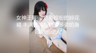 大胆情侣电影院看电影时中途出来到洗手间啪啪,干的美女淫叫不止说：你快点