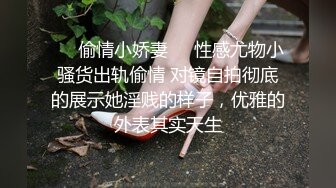 针孔摄像头偷窥农村嫂子洗香香 身材不错 可惜被她拿牙膏弄弯了