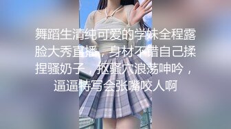 楼下商店熟女老板娘，经常买东西熟乎后，撩逗她到里屋吃鸡巴，骚熟妇口活技术可以啊，舔的蛋蛋十分酥！