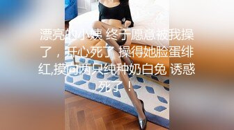  丝袜女仆露脸姐妹花跟大哥激情啪啪大秀直播，交大鸡巴舔逼舔脚，道具抽插让大哥草了骚穴干菊花